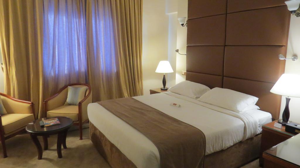 The Park Hotel Formerly Dubai Exterior foto